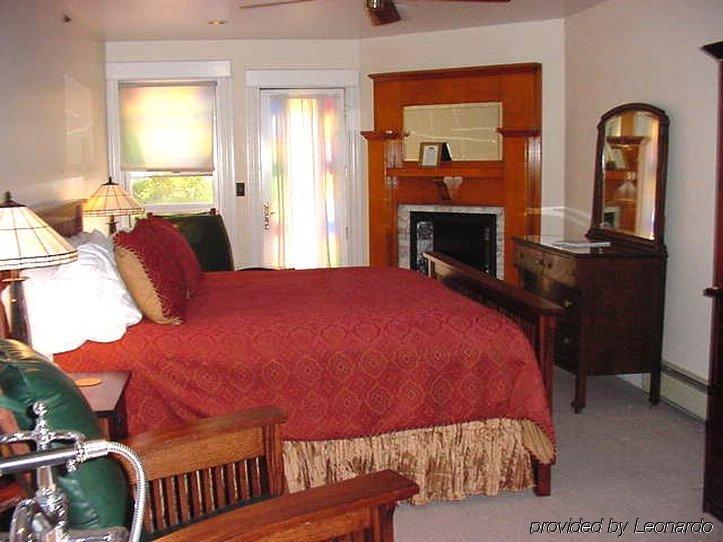 Alps Boulder Canyon Inn Rum bild